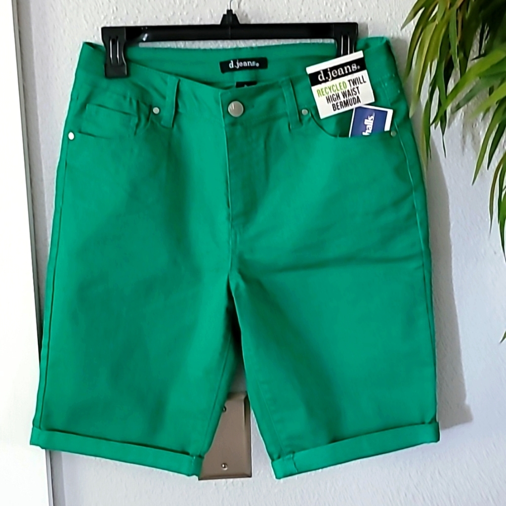 D. jeans NWT Green cuffed Spandex 8